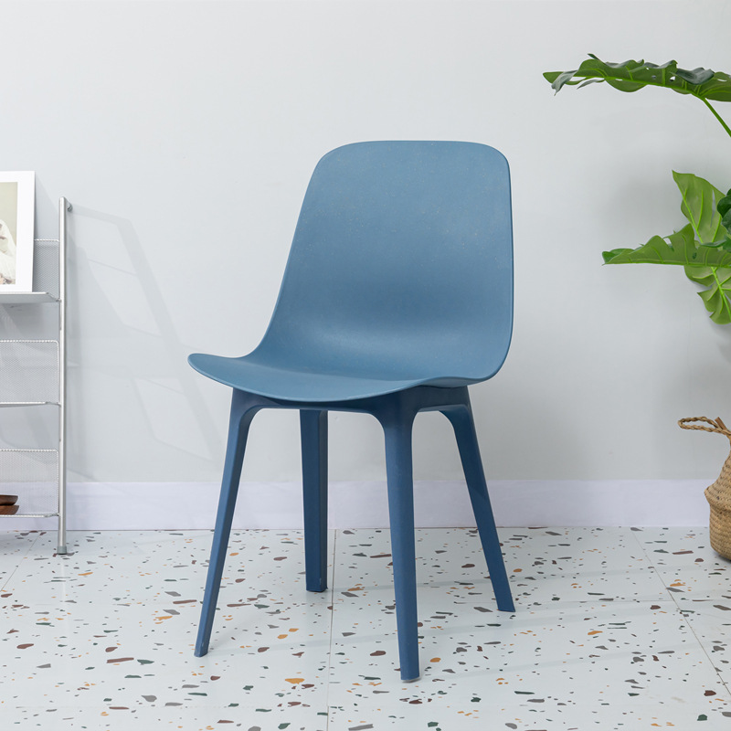 Fabrik Engros Moderne Plastic Farvet Stol Armløs Fast Ryglæn Udendørs Simple Lounge Plastic Spisestol